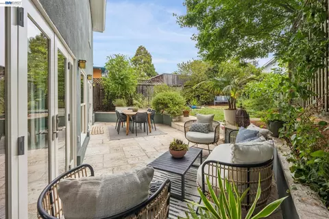 Exterior - 847 Peralta Ave, Berkeley, CA 94707 photo 5 of 14