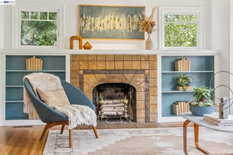 Living - 847 Peralta Ave, Berkeley, CA 94707 photo 4 of 6