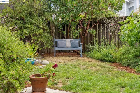Exterior - 847 Peralta Ave, Berkeley, CA 94707 photo 9 of 14