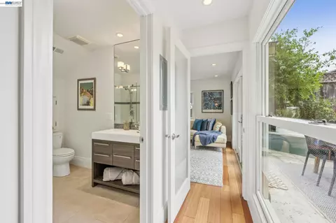 Entry Way - 847 Peralta Ave, Berkeley, CA 94707 photo 3 of 4