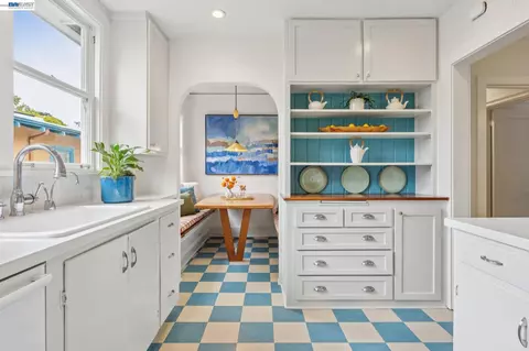 Kitchen - 847 Peralta Ave, Berkeley, CA 94707 photo 4 of 4