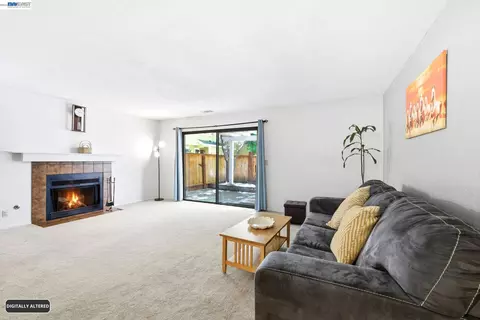 Living - 709 Center Ave, Martinez, CA 94553 photo 3 of 3