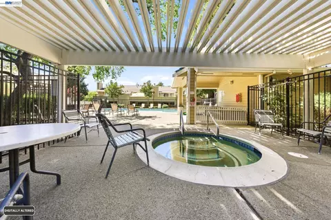 Exterior - 709 Center Ave, Martinez, CA 94553 photo 9 of 9