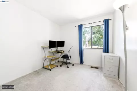 Bedroom - 709 Center Ave, Martinez, CA 94553 photo 6 of 6