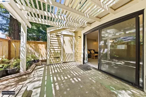 Exterior - 709 Center Ave, Martinez, CA 94553 photo 4 of 9