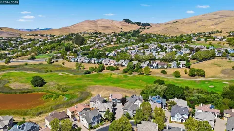 View/Area - 6122 Ashwell Way, Vallejo, CA 94591 photo 6 of 9