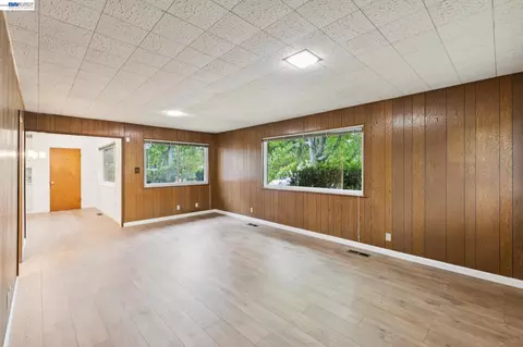 Living - 1804 Sereno Dr, Vallejo, CA 94589 photo 17 of 17