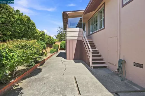 Exterior - 13933 Velarde Dr, San Leandro, CA 94578 photo 5 of 5