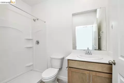 Bath - 516 Spruce Way, Oakley, CA 94561 photo 1 of 2