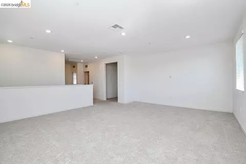 Living - 516 Spruce Way, Oakley, CA 94561 photo 3 of 3