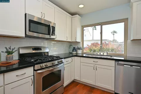 Kitchen - 4836 Boxer Blvd, Concord, CA 94521 photo 4 of 4