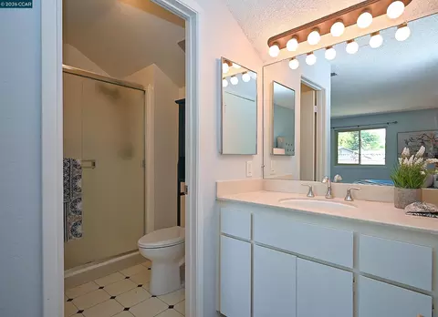 Bath - 4836 Boxer Blvd, Concord, CA 94521 photo 2 of 5