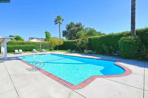 Exterior - 4836 Boxer Blvd, Concord, CA 94521 photo 5 of 7