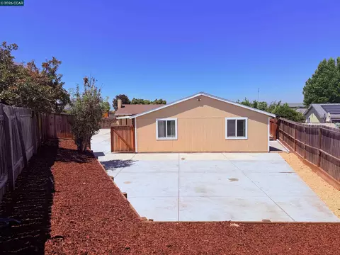 Exterior - 1131 Langlie Ct, Rodeo, CA 94572 photo 8 of 10