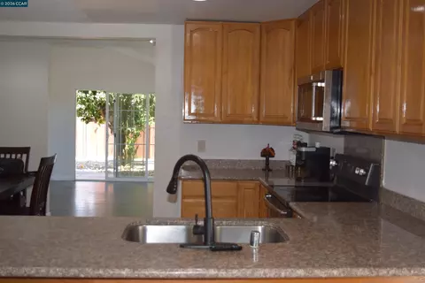 Kitchen - 1131 Langlie Ct, Rodeo, CA 94572 photo 2 of 5