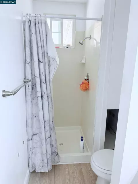 Bath - 1131 Langlie Ct, Rodeo, CA 94572 photo 4 of 4