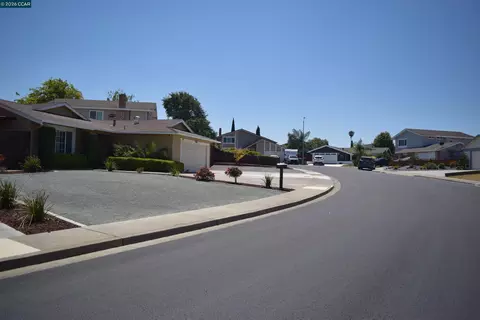 View/Area - 1131 Langlie Ct, Rodeo, CA 94572 photo 1 of 1