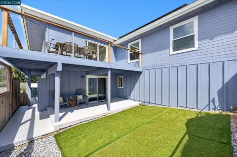 Exterior - 425 Hichborn St, Vallejo, CA 94590 photo 4 of 10
