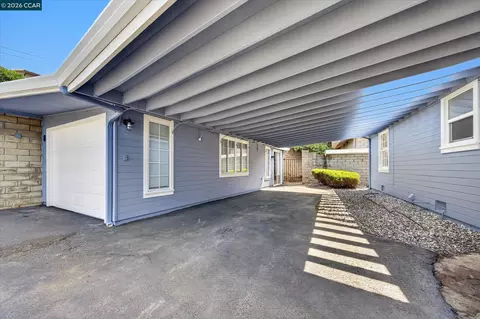 Exterior - 425 Hichborn St, Vallejo, CA 94590 photo 7 of 10