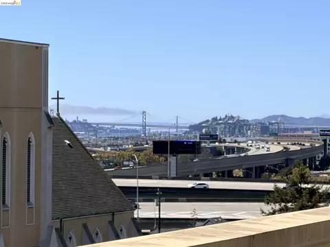 View/Area - 585 9th St #335, Oakland, CA 94607 photo 2 of 2