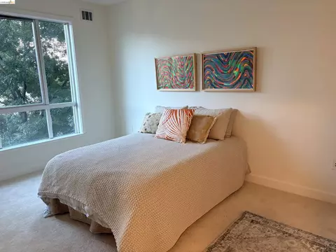 Bedroom - 585 9th St #335, Oakland, CA 94607 photo 1 of 2