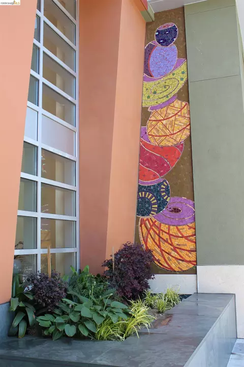 View/Area - 585 9th St #335, Oakland, CA 94607 photo 1 of 1
