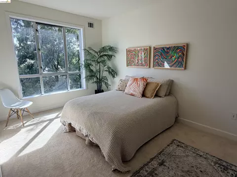 Bedroom - 585 9th St #335, Oakland, CA 94607 photo 1 of 2