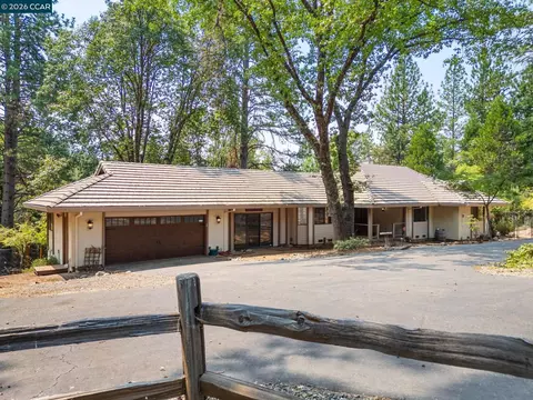 4710 Colorado Ct, Camino, CA 95709