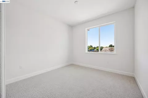 Bedroom - 300 Colfax Ln, Oakley, CA 94561 photo 13 of 15