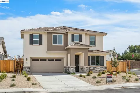 Exterior - 300 Colfax Ln, Oakley, CA 94561 photo 7 of 15