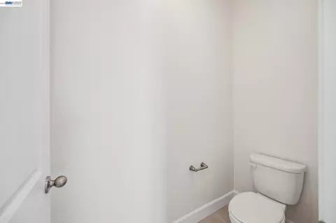 Entry Way - 300 Colfax Ln, Oakley, CA 94561 photo 17 of 19