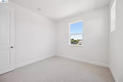 Bedroom - 300 Colfax Ln, Oakley, CA 94561 photo 11 of 15