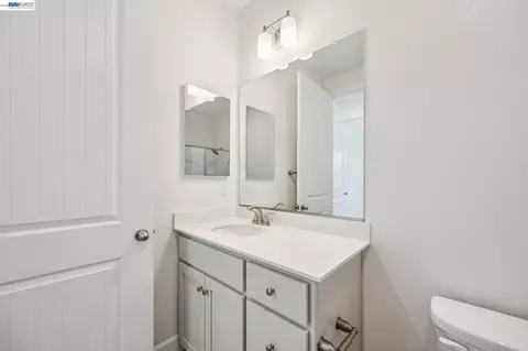 Entry Way - 300 Colfax Ln, Oakley, CA 94561 photo 8 of 19