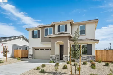 Exterior - 300 Colfax Ln, Oakley, CA 94561 photo 5 of 15