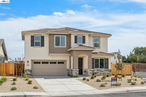Exterior - 300 Colfax Ln, Oakley, CA 94561 photo 6 of 15