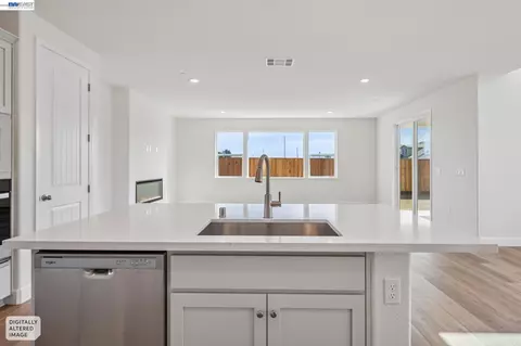 Kitchen - 300 Colfax Ln, Oakley, CA 94561 photo 5 of 6