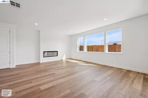 Living - 300 Colfax Ln, Oakley, CA 94561 photo 5 of 28