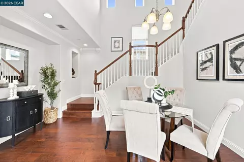 Dining - 1149 Azuar Ave, Vallejo, CA 94592 photo 1 of 2