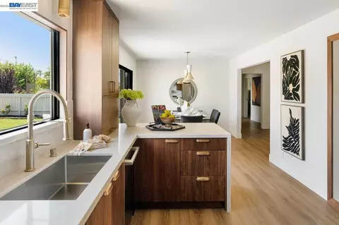 Kitchen - 8155 Elgin Ln, Dublin, CA 94568 photo 4 of 5
