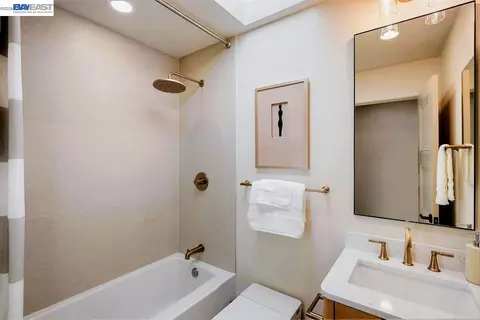 Bath - 8155 Elgin Ln, Dublin, CA 94568 photo 2 of 2