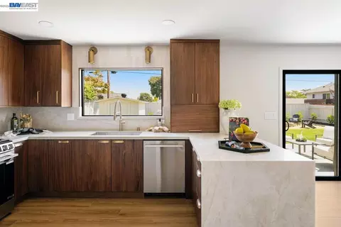 Kitchen - 8155 Elgin Ln, Dublin, CA 94568 photo 1 of 5