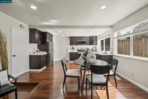 Dining - 483 Brunswick Dr, Vallejo, CA 94591 photo 3 of 4