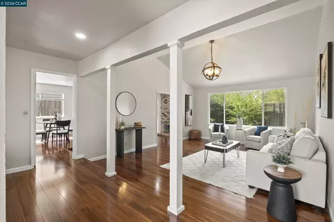 Entry Way - 483 Brunswick Dr, Vallejo, CA 94591 photo 1 of 1