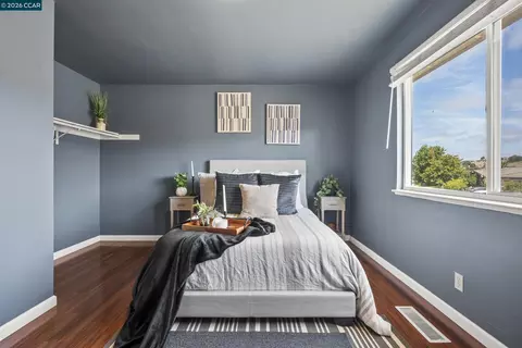 Bedroom - 483 Brunswick Dr, Vallejo, CA 94591 photo 6 of 6