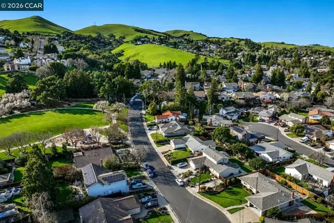 View/Area - 7297 Castle Dr, Dublin, CA 94568 photo 5 of 7