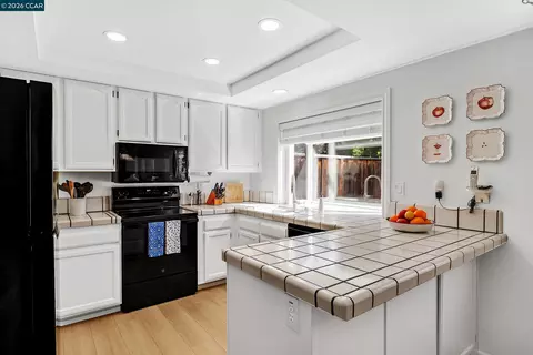 Kitchen - 7297 Castle Dr, Dublin, CA 94568 photo 1 of 5