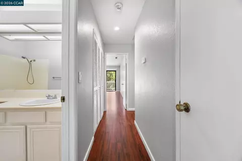 Entry Way - 388 Mill Rd, Martinez, CA 94553 photo 6 of 6