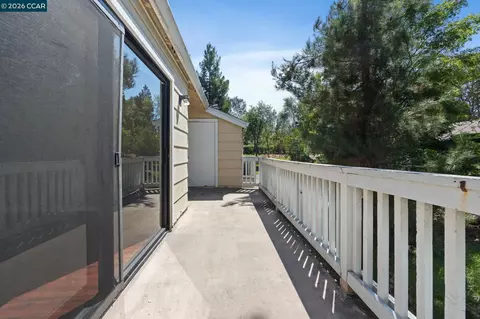 Exterior - 388 Mill Rd, Martinez, CA 94553 photo 2 of 7