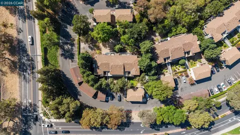 View/Area - 388 Mill Rd, Martinez, CA 94553 photo 5 of 7