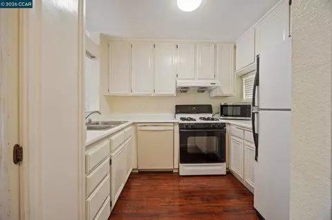 388 Mill Rd, Martinez, CA 94553